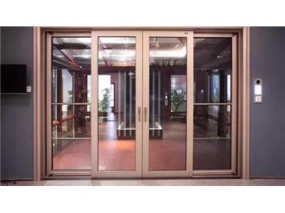 看孩子，守家門(mén)，優(yōu)質(zhì)安全門(mén)窗做你24小時(shí)的安全管家